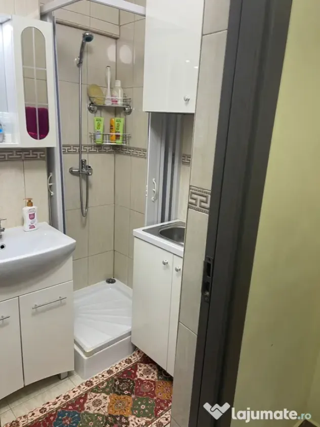 Garsonieră etaj 2 str Zefirului