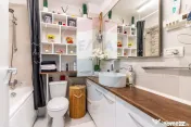 Vanzare Apartament cu 2 camere si curte proprie zona Brag...