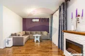 Vanzare Apartament cu 2 camere si curte proprie zona Brag...