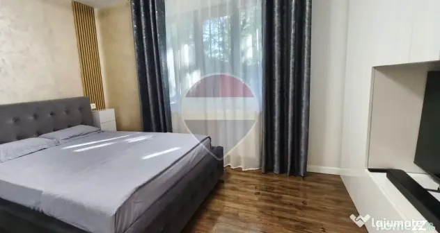 Vanzare Apartament cu 2 camere si curte proprie zona Brag...