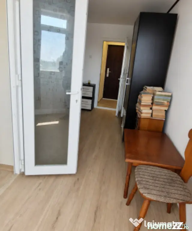 Garsoniera semidecomandata, 23mp, zona Valea Rosie - Craiova (Dolj)