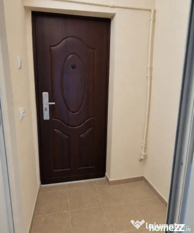 Garsoniera semidecomandata, 23mp, zona Valea Rosie - Craiova (Dolj)