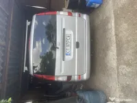 Vând Mercedes Vito