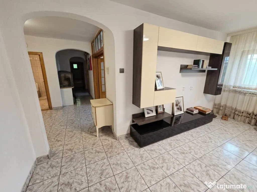 Apartament 3 Camere Piata Unirii 83 mp | Bloc Tip Vilă cu Parcare