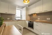 Apartament modern cu 2 camere, decomandat, parcare - Kasp...