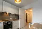 Apartament modern cu 2 camere, decomandat, parcare - Kasp...