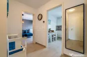 Apartament modern cu 2 camere, decomandat, parcare - Kasp...