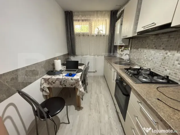 Apartament 2 camere, 57 mp total, loc de parcare, Popas Pacu