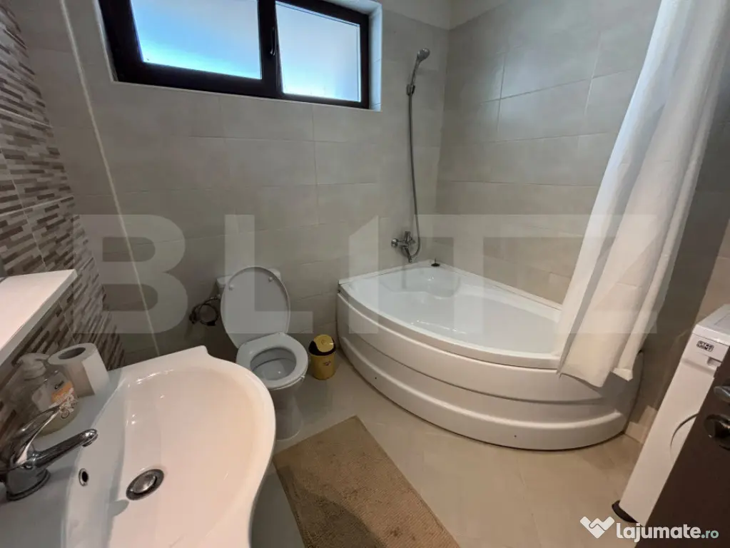 Apartament 2 camere, 57 mp total, loc de parcare, Popas Pacu