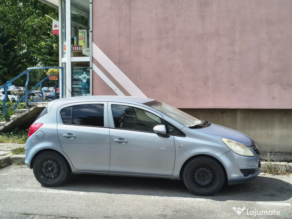 Opel corsa benzina