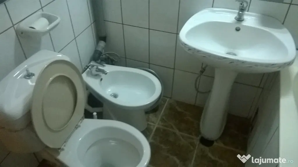 Apartament 4 camere C.Nationala-Bazar