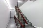 Casă / Vilă de vanzare cu 14 camere, 14 bai, teren 650 ... 