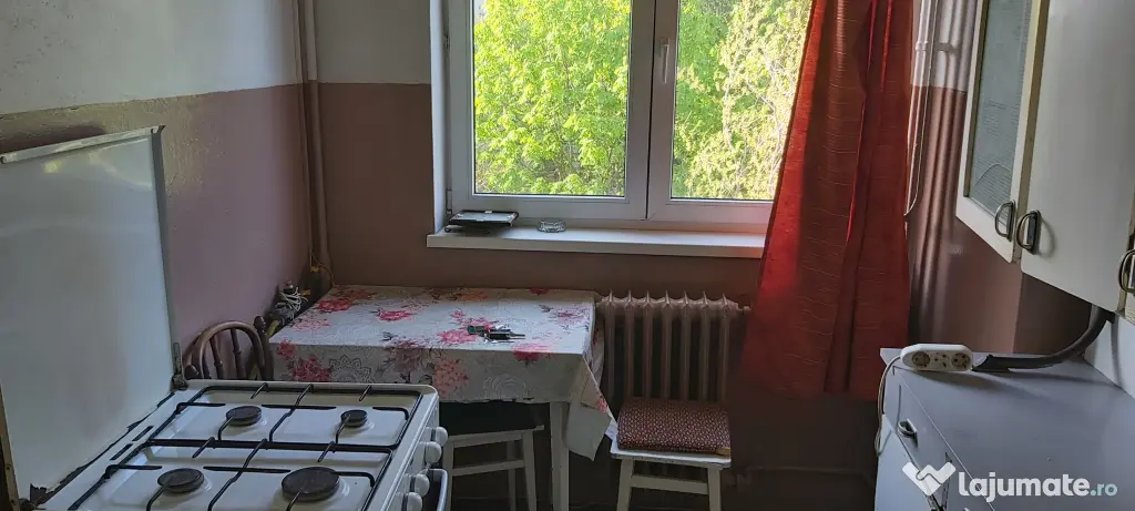 Proprietar inchiriez apartament 2 camere Bucurestii Noi 76