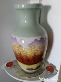 Vând vaze de interior