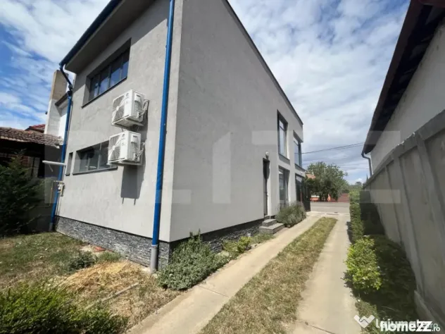 Spațiu comercial de închiriat, 180 mp utili, parcare propr