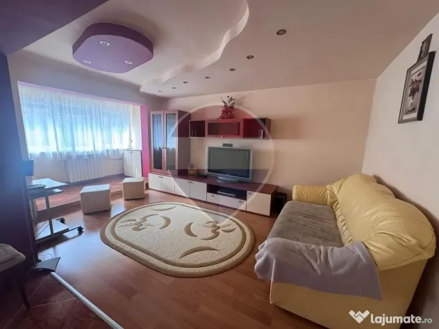 Apartament cu 3 camere de închiriat, în zona Ioșia-Nord