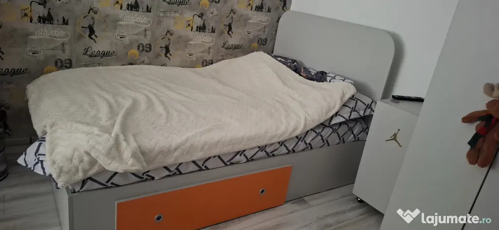 Mobila de dormitor