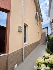 Casă P+1+M de vânzare, 5 camere, foișor, bucătărie de v 