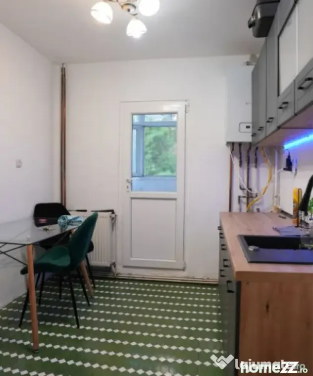 Apartament 2 decomandate, etaj 1 , Pelendava in 1 Mai - Craiova (Dolj)