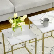 HOMCOM Set de 2 mese patrate, set de mese de cafea stivuite cu cadru din otel, masa de cafea moderna pentru camera de zi, camera de pat, alb 
