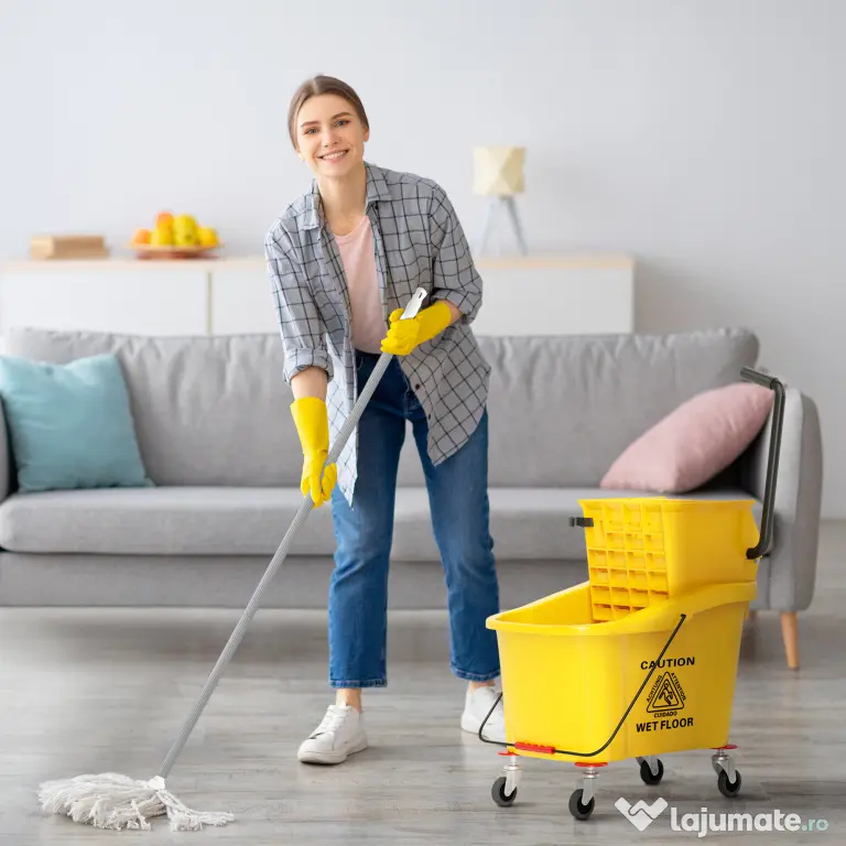 HOMCOM Găleată Profesională pentru Spălat Podele 36L cu Mop, Storcător, Roți și Mâner, 55x37x65 cm, Galben