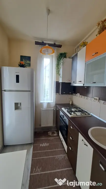închiriez ap 2 camere