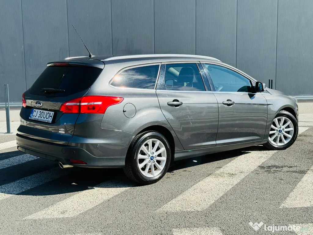 Ford Focus 1.5Benzina/TITANIUM/Navi/Inmatriculat/120000km