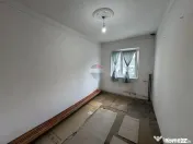 Apartament 3 camere etaj 3/4 SUD 