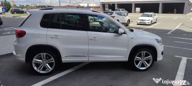 VW TIGUAN R-line original 4x4 an 2012 mot 2.0 tdi 170 cp