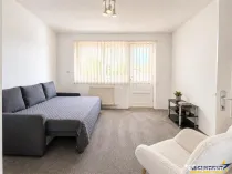 Casa individuala cu 5 camere, garaj, pivnita si curte propri