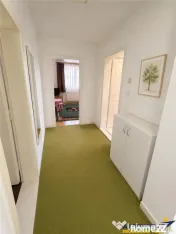 Casa individuala cu 5 camere, garaj, pivnita si curte propri
