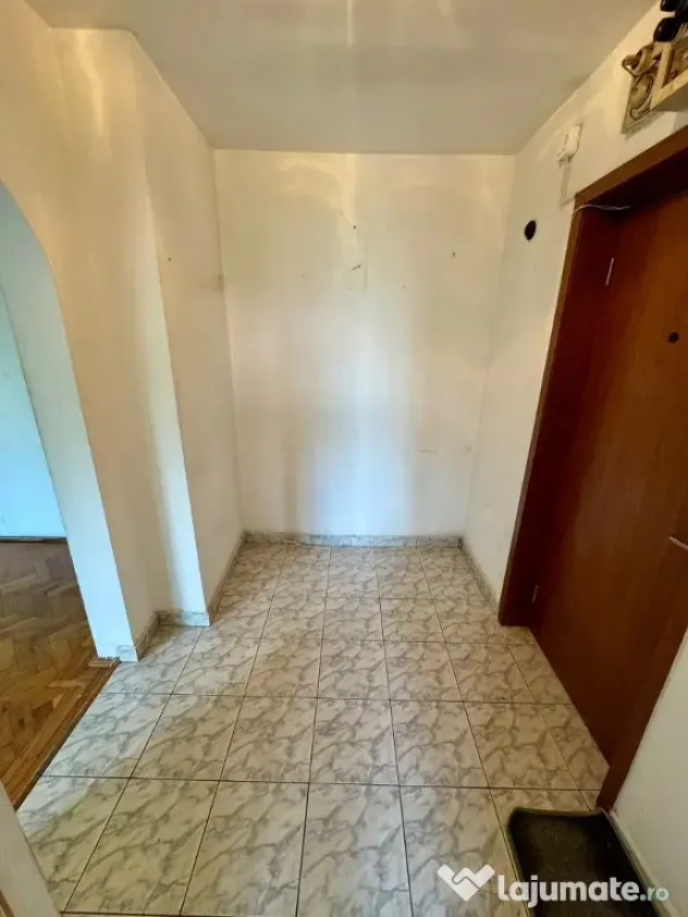 Particular - vand apartament 3 camere / Bd Alex Obregia
