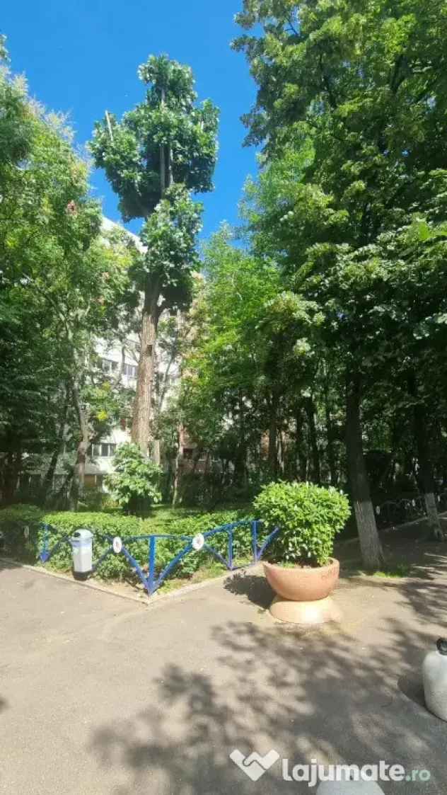 Particular - vand apartament 3 camere / Bd Alex Obregia
