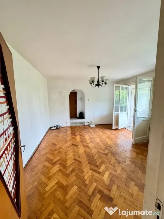 Particular - vand apartament 3 camere / Bd Alex Obregia