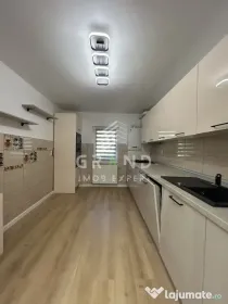 Apartament 3 camere de vanzare, 2 bai , Zorilor