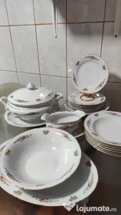 Vând serviciu masa 6 persoane 