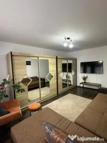 Apartament de vânzare 2 camere la intersectie pe str. Bistriței