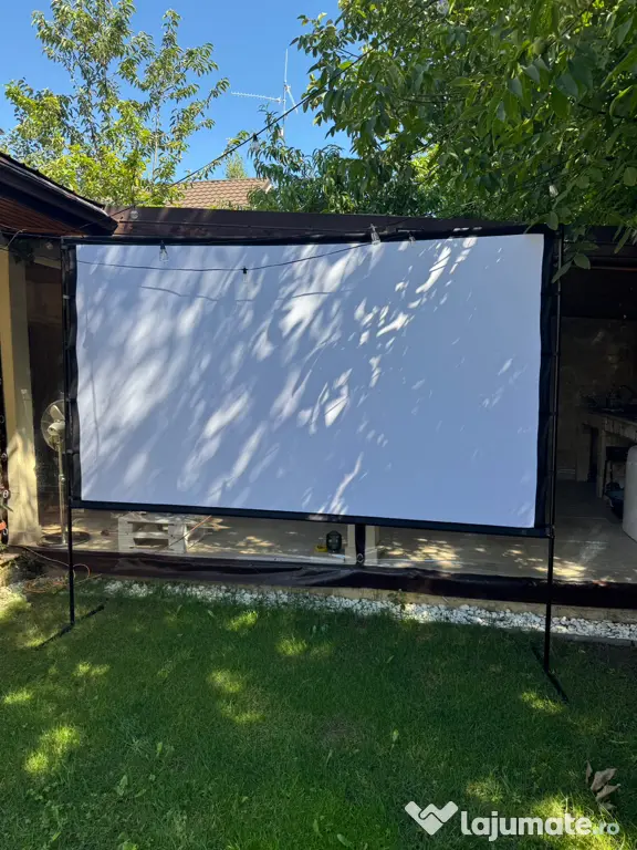 Ecran proiectie videoproiector 120 inci diagonala 3m