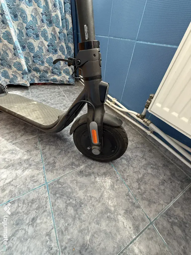 Trotinetă electrică Ninebot by Segway – 10 x 2.125 – cu accesorii