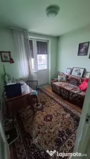 Apartament cu 3 camere in Ludus Dacia 