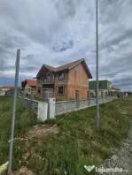 CASA INDIVIDUALA LA ROSU - ZONA EXCELENTA URSENI - ASFALT -
