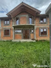 CASA INDIVIDUALA LA ROSU - ZONA EXCELENTA URSENI - ASFALT - 