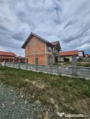 CASA INDIVIDUALA LA ROSU - ZONA EXCELENTA URSENI - ASFALT - 