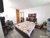 Casă spațioasă cu livadă, teren de 1.690 mp și panouri 