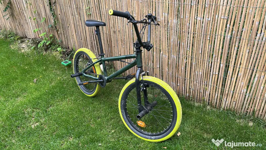 Bicicleta B'twin Wipe 500 20" BMX