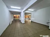 Spațiu comercial de închiriat- lângă spitalul Municip...