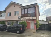 Duplex cu 4 parcari, zona Parcul Poligon 