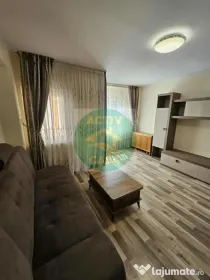 Apartament 2 camere, centru, etaj 2