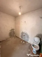Apartament 2 camere semidecomandat zona Florilor 