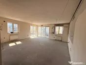 Apartament 2 camere semidecomandat zona Florilor 